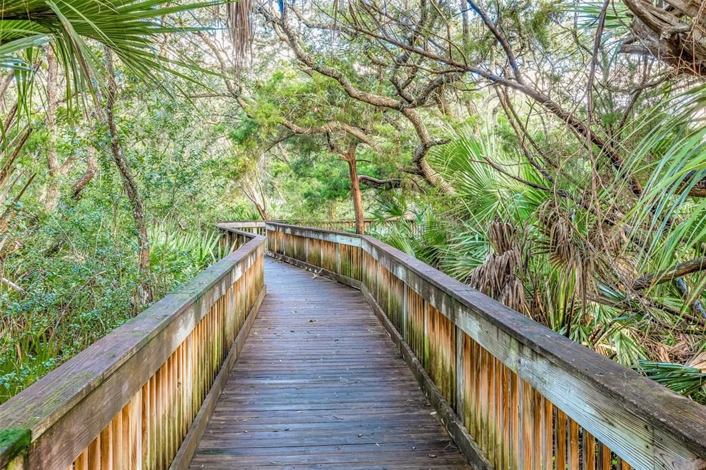 На продажу: $2,500,000 (1.48 acres)