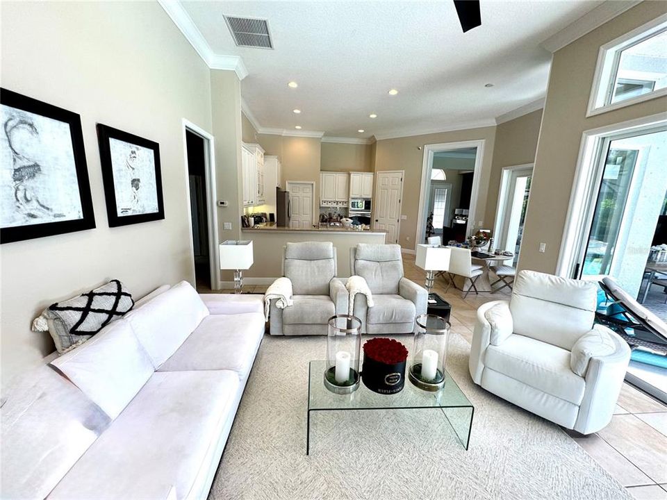 待售: $757,000 (4 贝兹, 3 浴室, 2548 平方英尺)