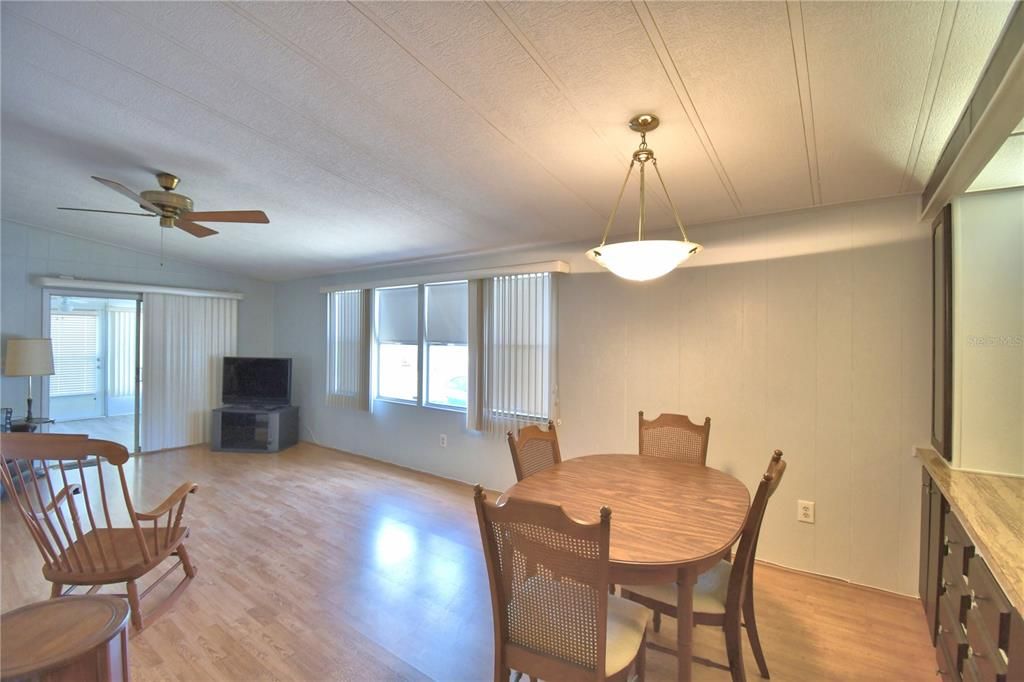 For Sale: $120,000 (2 beds, 2 baths, 1200 Square Feet)