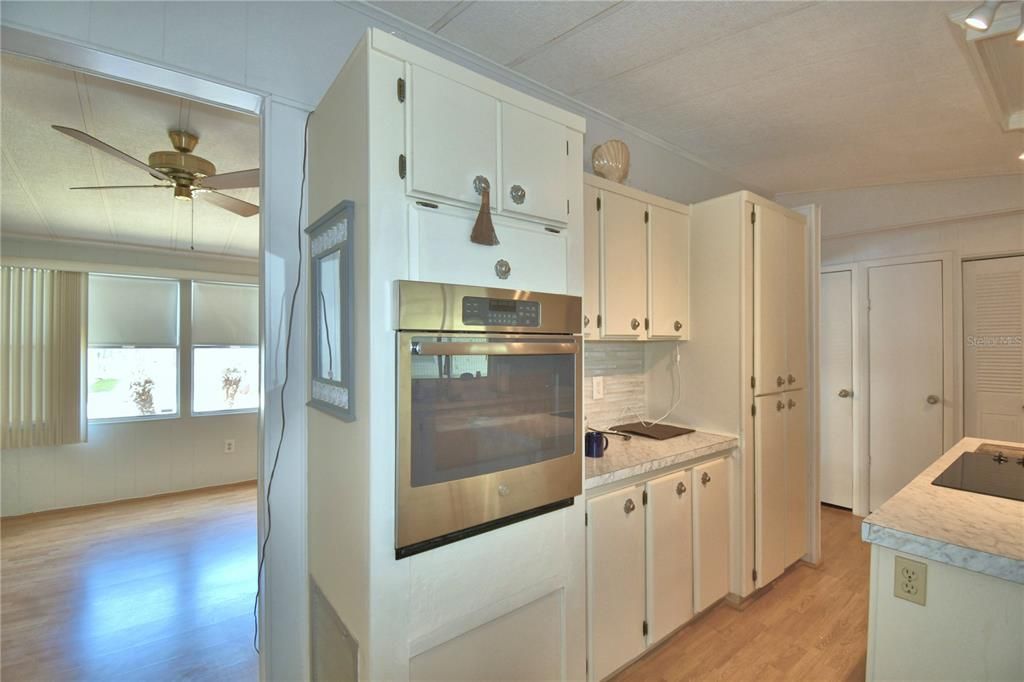 For Sale: $120,000 (2 beds, 2 baths, 1200 Square Feet)