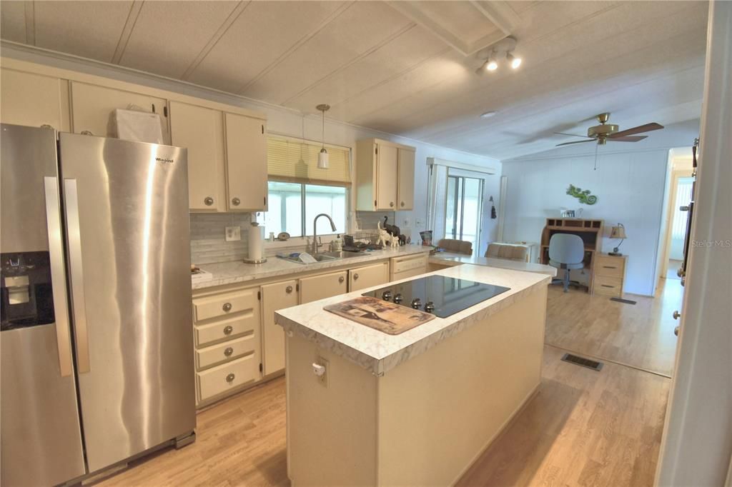 For Sale: $120,000 (2 beds, 2 baths, 1200 Square Feet)