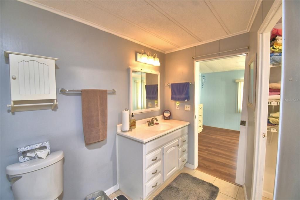 For Sale: $120,000 (2 beds, 2 baths, 1200 Square Feet)