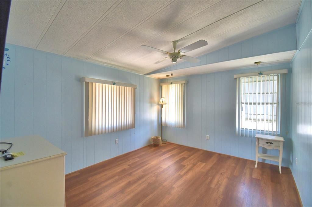 For Sale: $120,000 (2 beds, 2 baths, 1200 Square Feet)