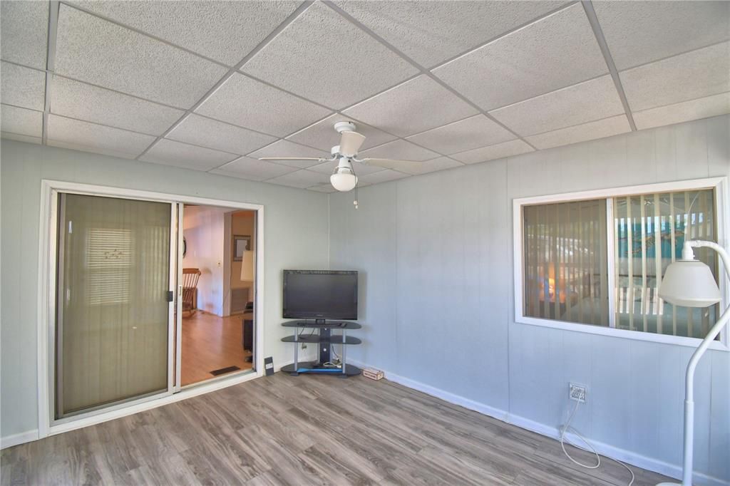 For Sale: $120,000 (2 beds, 2 baths, 1200 Square Feet)