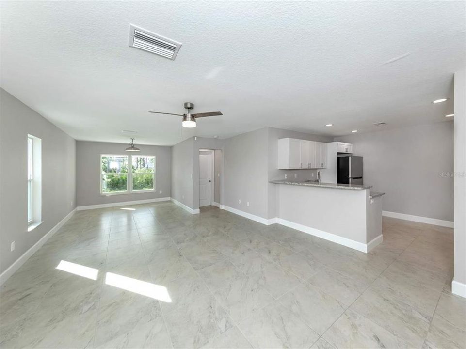 Activo con contrato: $449,000 (6 camas, 0 baños, 2526 Pies cuadrados)