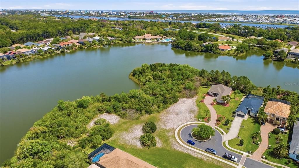 待售: $179,000 (0.68 acres)