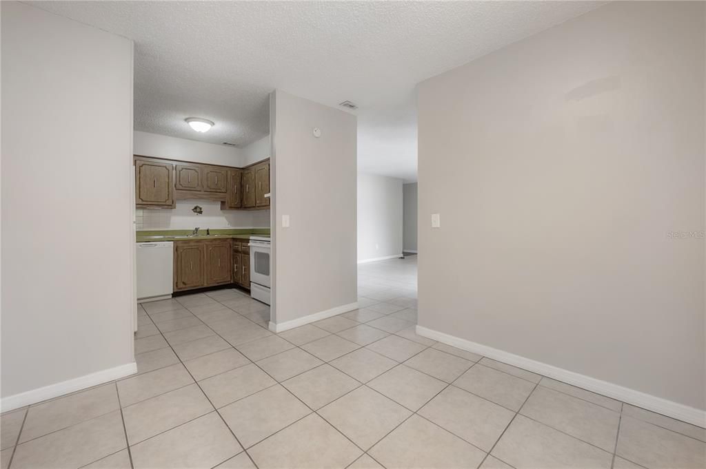En Venta: $127,000 (2 camas, 2 baños, 1005 Pies cuadrados)
