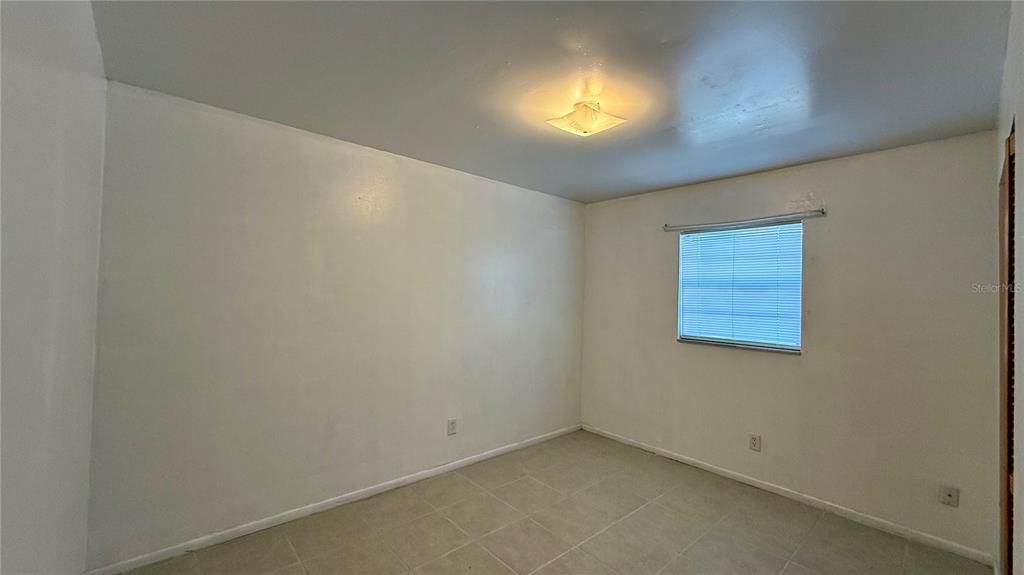 В аренду: $1,200 (2 спален, 1 ванн, 800 Квадратных фут)