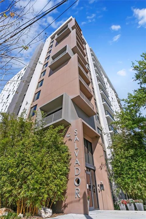 Под контрактом: $949,950 (2 спален, 2 ванн, 1354 Квадратных фут)