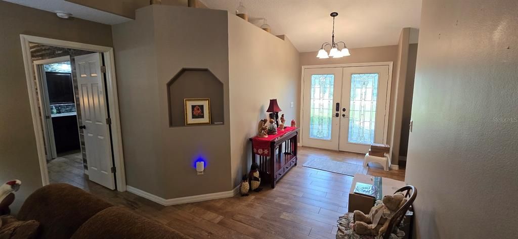 For Sale: $495,000 (3 beds, 2 baths, 2292 Square Feet)