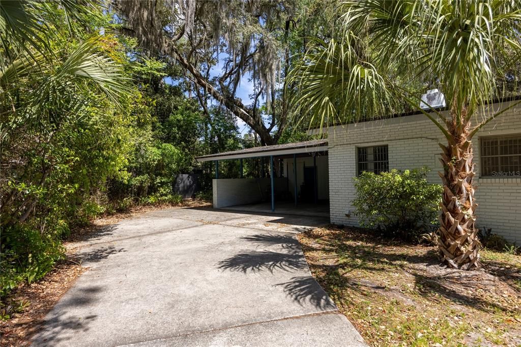 Activo con contrato: $520,000 (3 camas, 3 baños, 1888 Pies cuadrados)