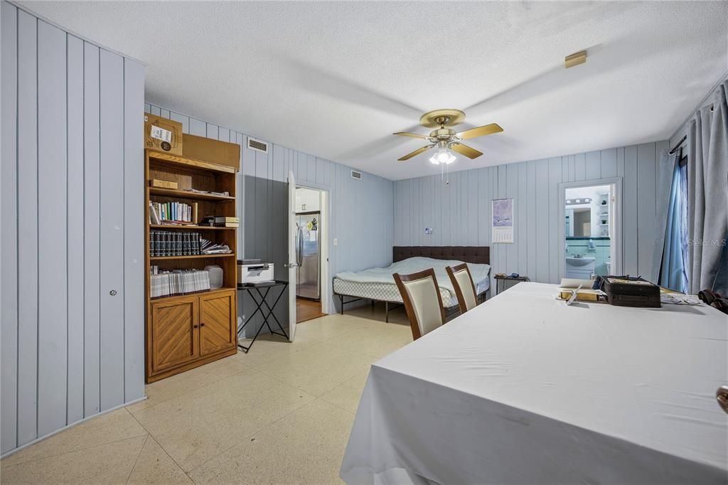 Activo con contrato: $520,000 (3 camas, 3 baños, 1888 Pies cuadrados)