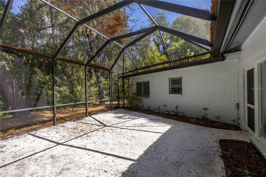 Activo con contrato: $520,000 (3 camas, 3 baños, 1888 Pies cuadrados)