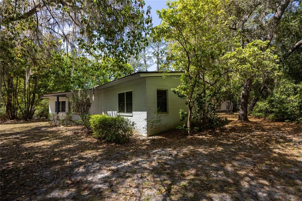 Activo con contrato: $520,000 (3 camas, 3 baños, 1888 Pies cuadrados)