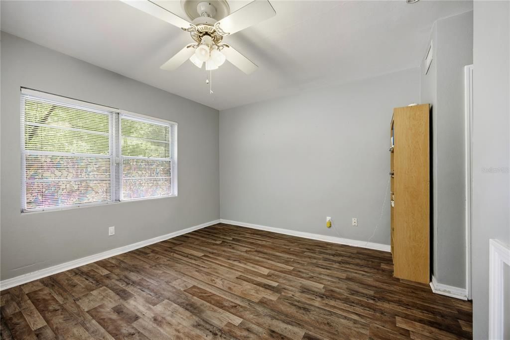 Activo con contrato: $520,000 (3 camas, 3 baños, 1888 Pies cuadrados)