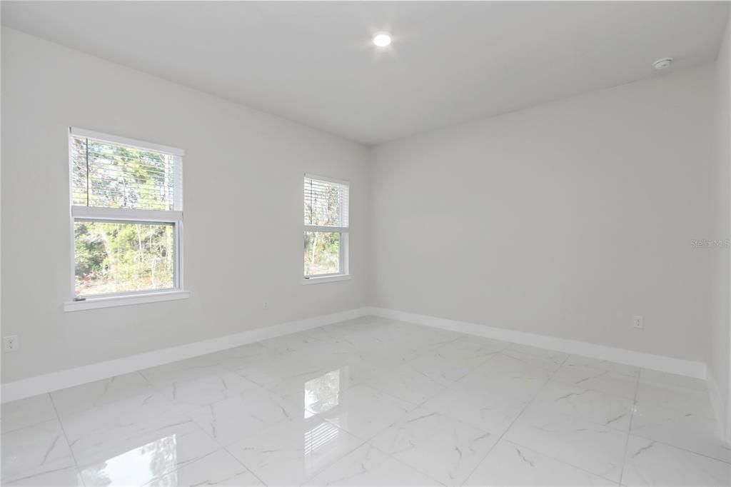 Active With Contract: $309,900 (4 beds, 3 baths, 1905 Square Feet)