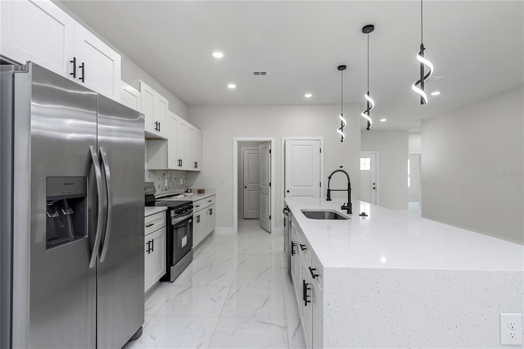 Active With Contract: $309,900 (4 beds, 3 baths, 1905 Square Feet)