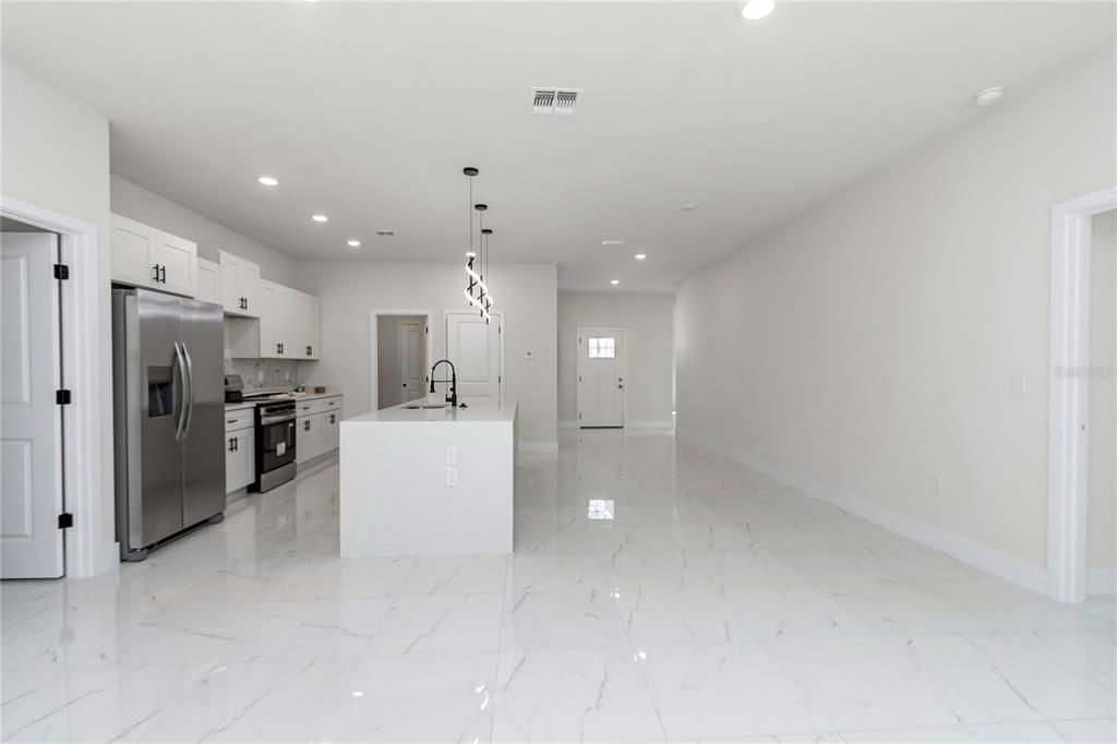 Active With Contract: $309,900 (4 beds, 3 baths, 1905 Square Feet)