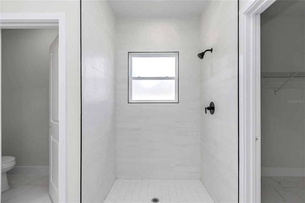 Active With Contract: $309,900 (4 beds, 3 baths, 1905 Square Feet)