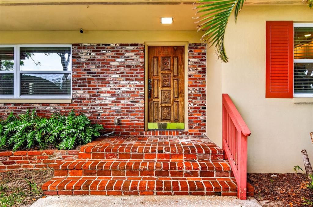 En Venta: $1,175,900 (3 camas, 3 baños, 2268 Pies cuadrados)