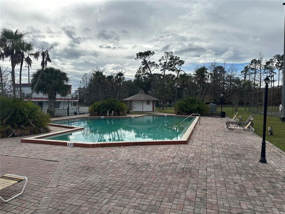 Activo con contrato: $1,390 (2 camas, 1 baños, 825 Pies cuadrados)