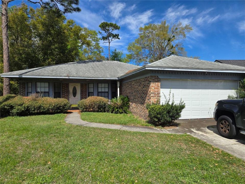 For Sale: $175,000 (3 beds, 2 baths, 1316 Square Feet)