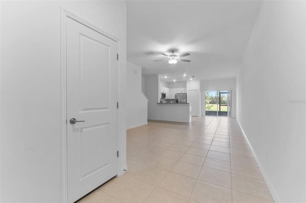 For Rent: $2,100 (3 beds, 2 baths, 1634 Square Feet)