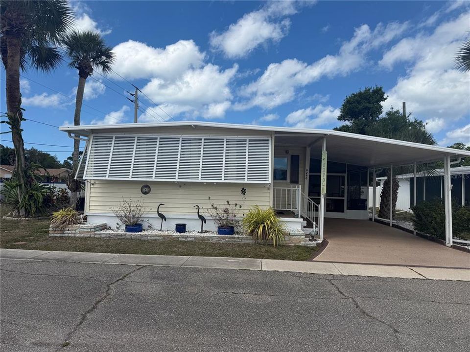 待售: $160,000 (2 贝兹, 2 浴室, 1103 平方英尺)