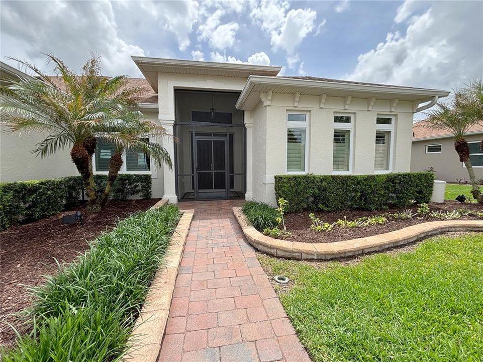 En Venta: $589,000 (4 camas, 2 baños, 2676 Pies cuadrados)