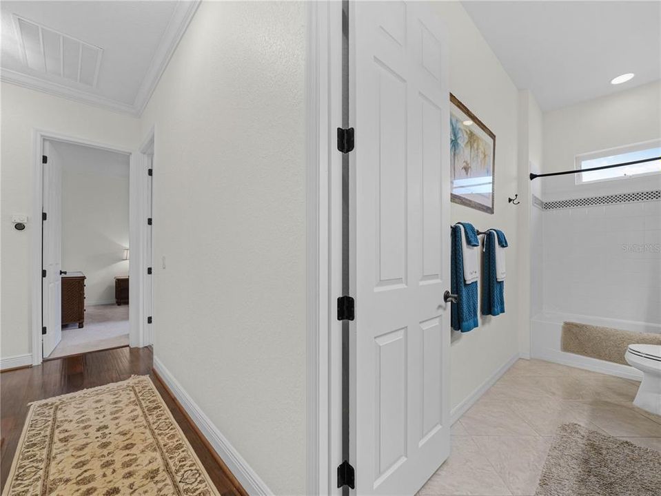 En Venta: $589,000 (4 camas, 2 baños, 2676 Pies cuadrados)