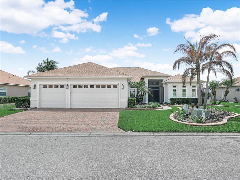 En Venta: $589,000 (4 camas, 2 baños, 2676 Pies cuadrados)