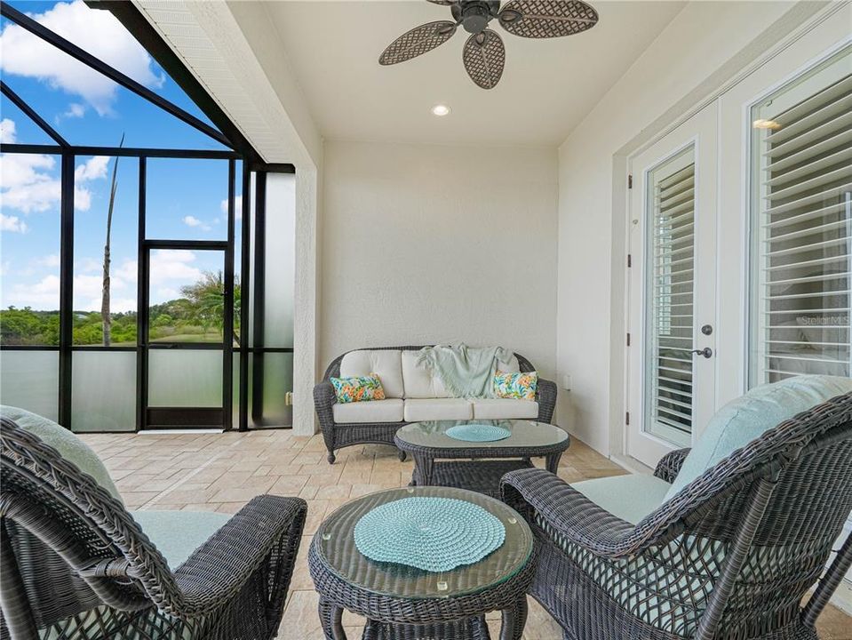 En Venta: $589,000 (4 camas, 2 baños, 2676 Pies cuadrados)