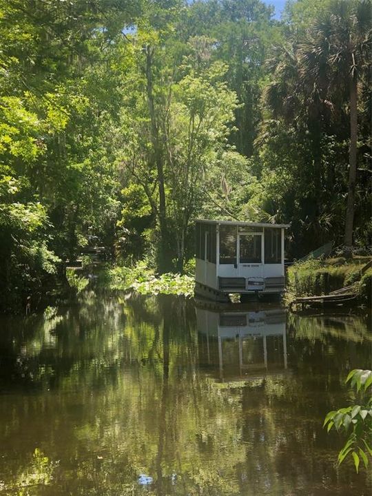 En Venta: $600,000 (0.97 acres)
