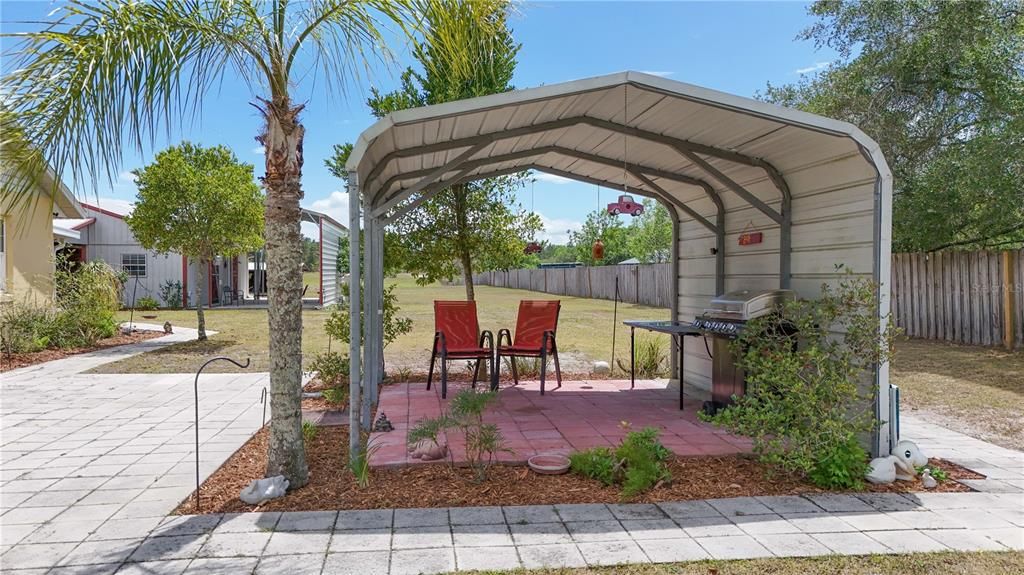 For Sale: $599,000 (3 beds, 2 baths, 1391 Square Feet)