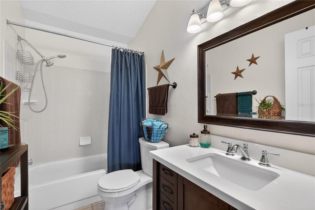 For Sale: $599,000 (3 beds, 2 baths, 1391 Square Feet)