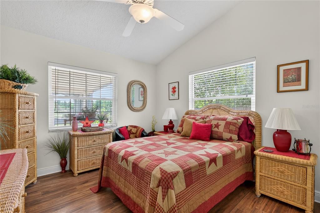 For Sale: $599,000 (3 beds, 2 baths, 1391 Square Feet)