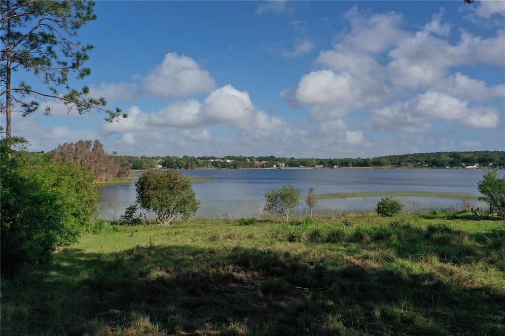 На продажу: $350,000 (2.07 acres)