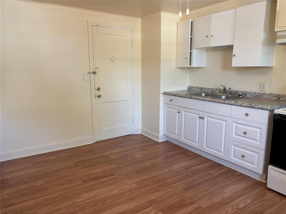 En Renta: $1,200 (1 camas, 1 baños, 400 Pies cuadrados)