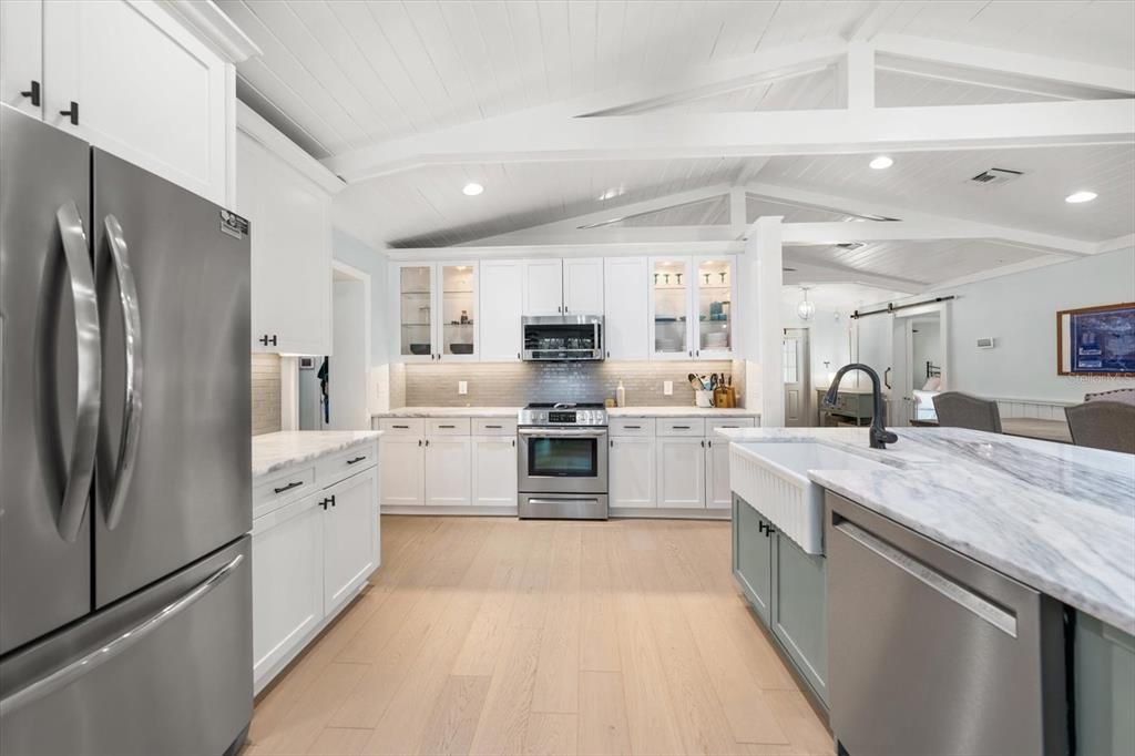 Active With Contract: $1,225,000 (3 beds, 2 baths, 2223 Square Feet)
