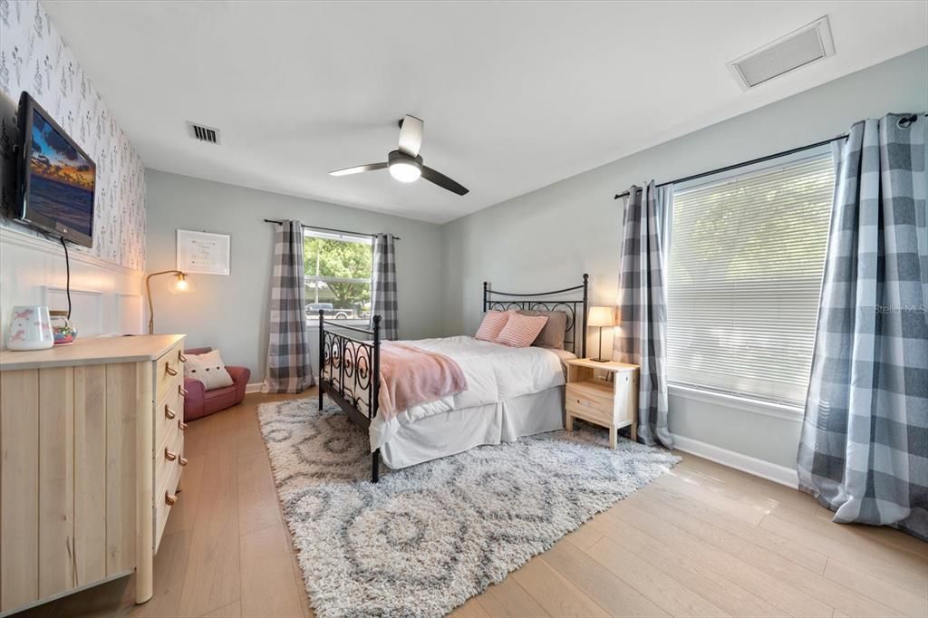 Active With Contract: $1,225,000 (3 beds, 2 baths, 2223 Square Feet)