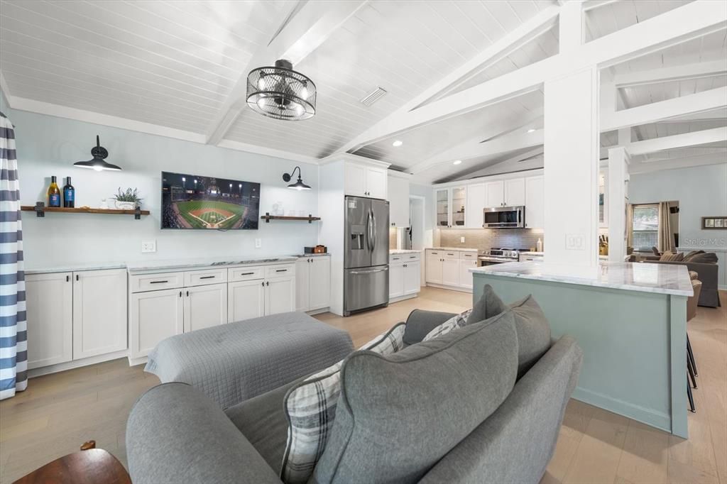 Active With Contract: $1,225,000 (3 beds, 2 baths, 2223 Square Feet)