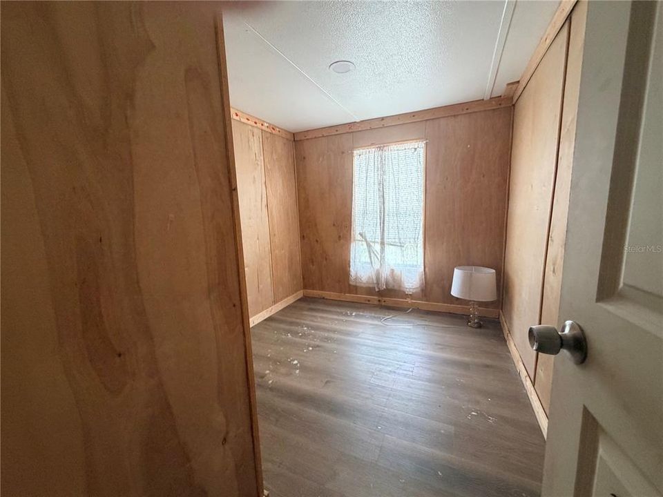 For Sale: $635,000 (2 beds, 1 baths, 1106 Square Feet)