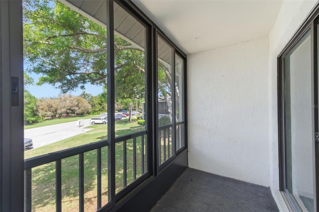 Active With Contract: $184,900 (2 beds, 2 baths, 1038 Square Feet)