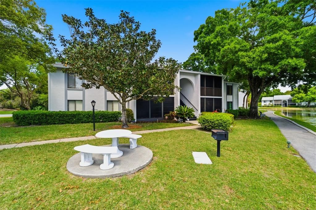 Active With Contract: $184,900 (2 beds, 2 baths, 1038 Square Feet)