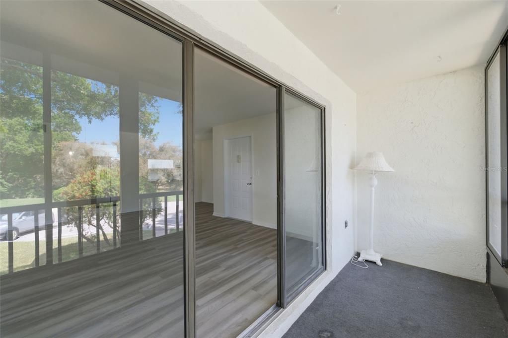 Active With Contract: $184,900 (2 beds, 2 baths, 1038 Square Feet)