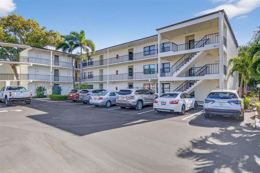 En Venta: $175,000 (2 camas, 1 baños, 880 Pies cuadrados)