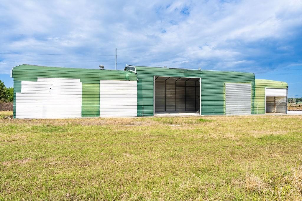 待售: $280,000 (3.32 acres)