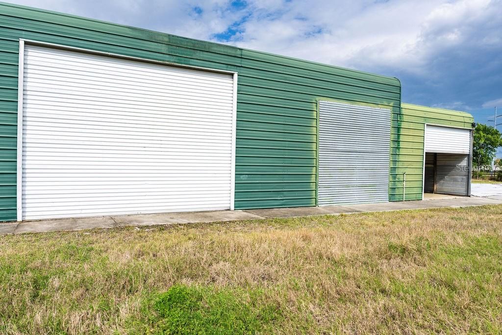 待售: $280,000 (3.32 acres)