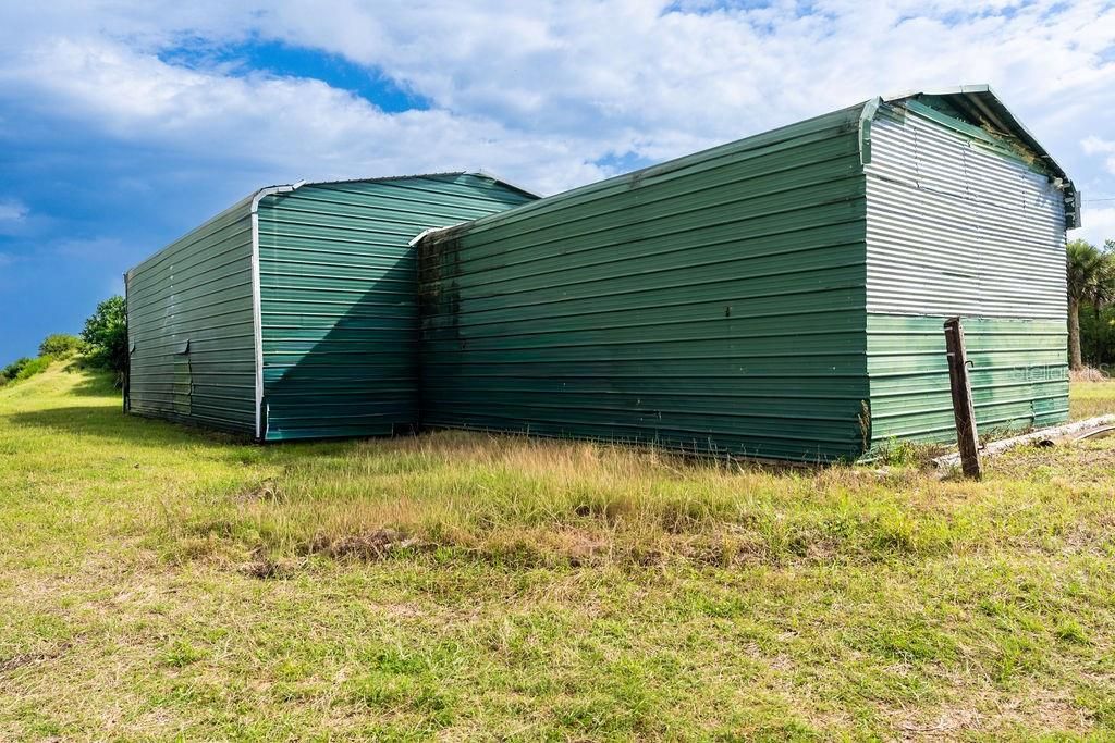 待售: $280,000 (3.32 acres)