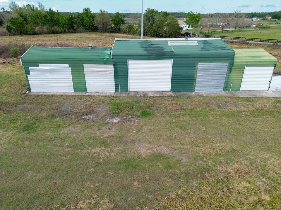 待售: $280,000 (3.32 acres)